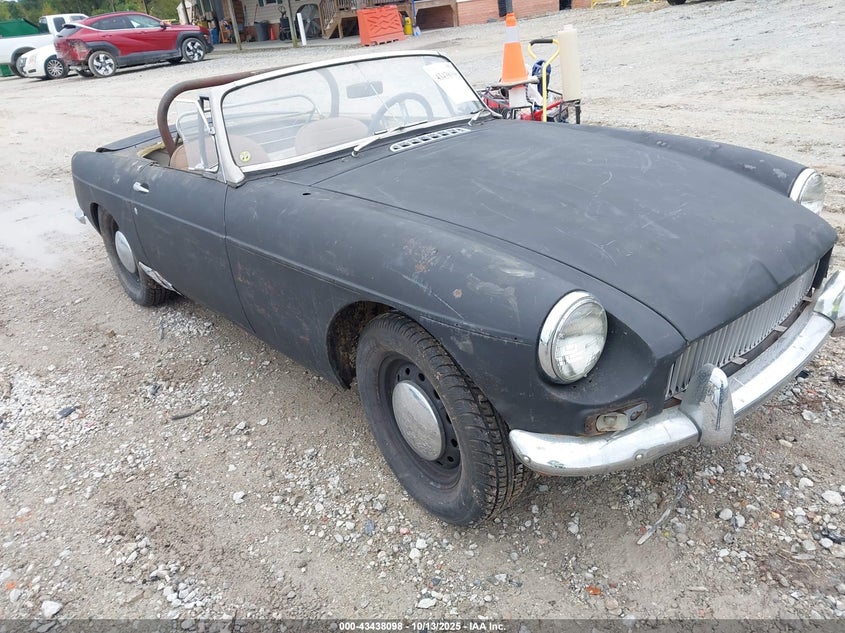 GHN3L33851 1965 MG MGB photo no. 6