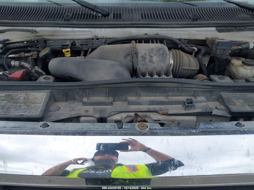 2008 Ford E-350 Super Duty Xl/Xlt VIN: 1FBNE31L58DA49964 Lot: 43438108