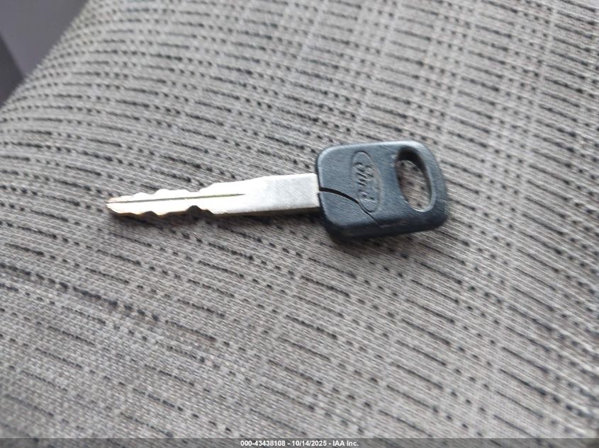 2008 Ford E-350 Super Duty Xl/Xlt VIN: 1FBNE31L58DA49964 Lot: 43438108