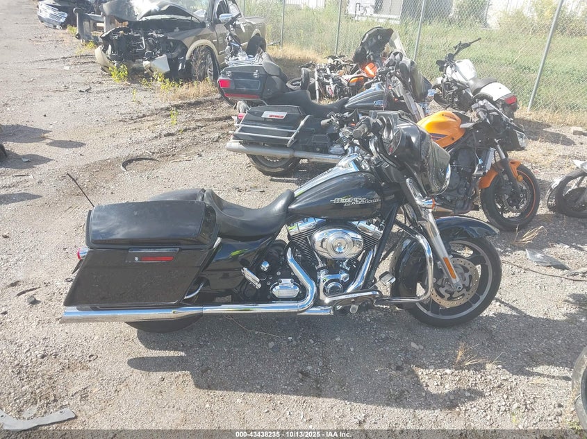 2013 Harley-Davidson Flhx Street Glide VIN: 1HD1KBM12DB690968 Lot: 43438235