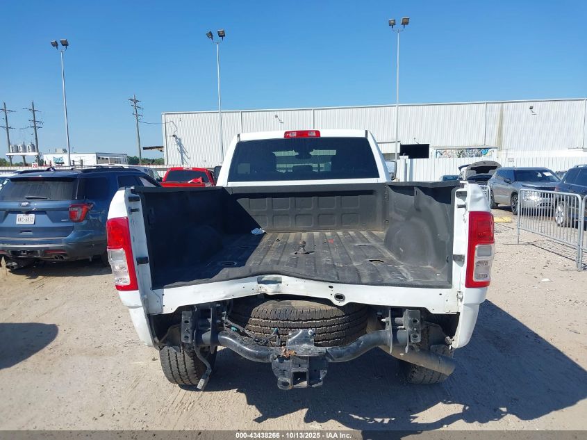 2024 Ram 3500 Big Horn 4X4 8' Box VIN: 3C63R3HLXRG339299 Lot: 43438266