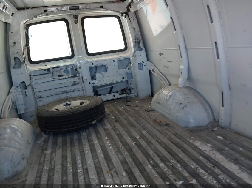 2006 Chevrolet Express Work Van VIN: 1GCFG15X261166220 Lot: 43438375