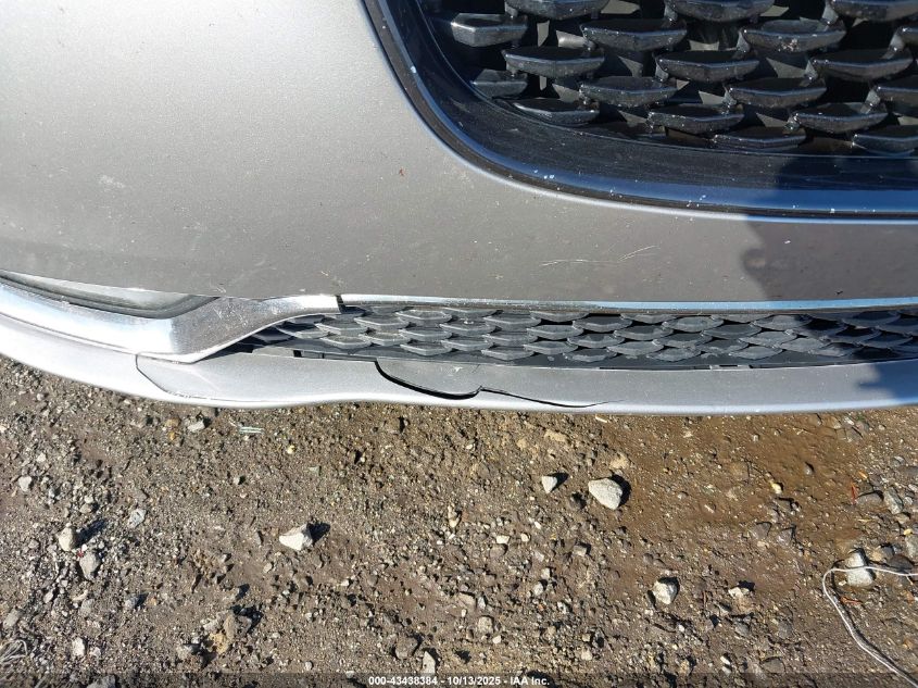 2015 Chrysler 300 300S VIN: 2C3CCABG8FH797238 Lot: 43438384