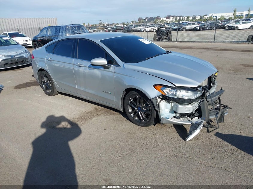3FA6P0LU9JR246198 2018 Ford Fusion Se Hybrid auction photo 1