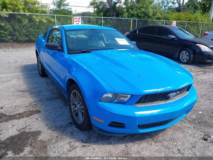 FORD MUSTANG V6/V6 PREMIUM