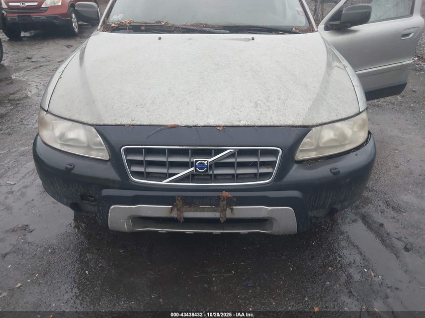 2005 Volvo Xc70 2.5T Awd VIN: YV1SZ592X51183886 Lot: 43438432