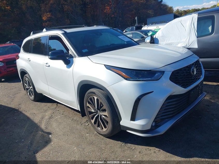 TOYOTA HIGHLANDER XSE