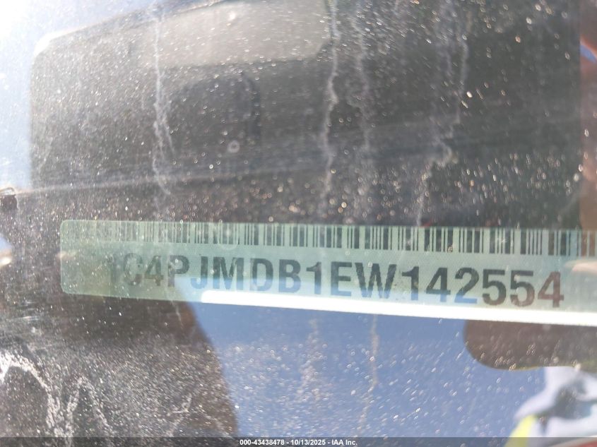 2014 Jeep Cherokee Limited VIN: 1C4PJMDB1EW142554 Lot: 43438478