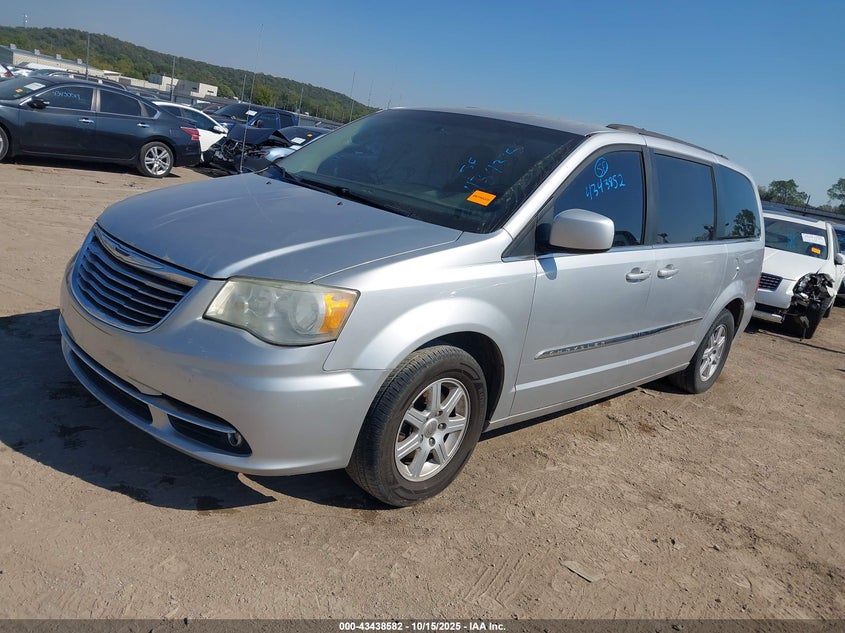 2A4RR5DG9BR771531 2011 CHRYSLER TOWN & COUNTRY photo no. 2