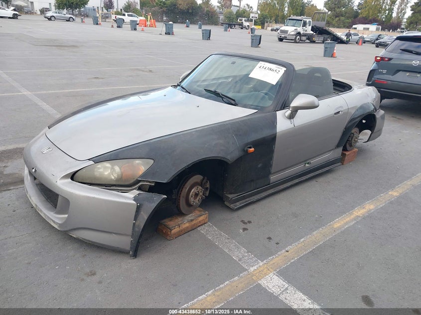 JHMAP21405S008638 2005 HONDA S2000 photo no. 2