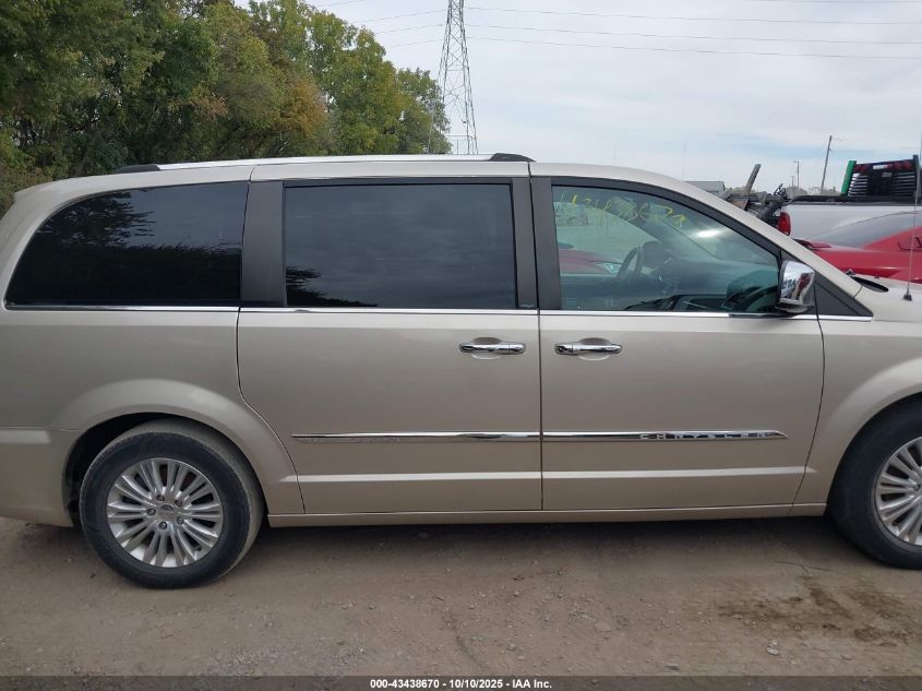 2014 Chrysler Town & Country Limited VIN: 2C4RC1GG7ER156041 Lot: 43438670