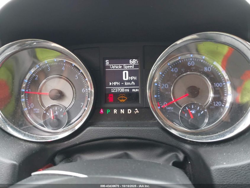 2014 Chrysler Town & Country Limited VIN: 2C4RC1GG7ER156041 Lot: 43438670