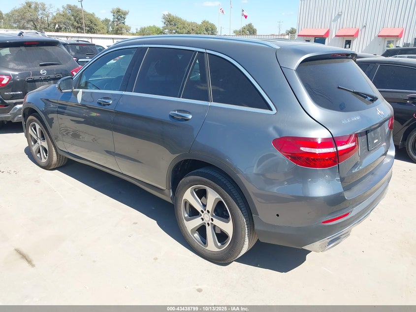 WDC0G4JB2HF143117 2017 MERCEDES-BENZ GLC photo no. 3