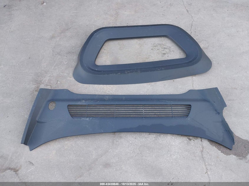 2025 Tesla Model Y Long Range Dual Motor Rear-Wheel Drive VIN: 7SAYGDED4SA358479 Lot: 43438846