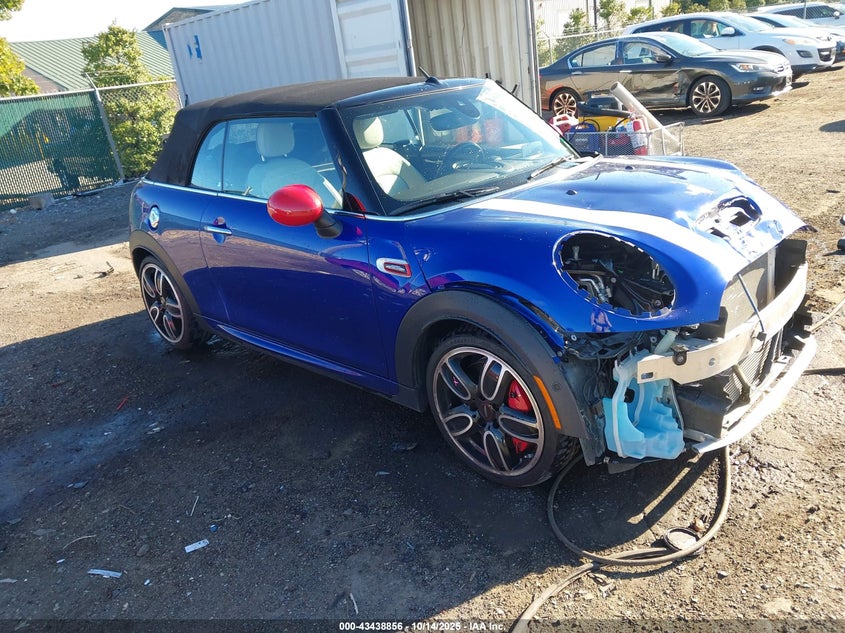 MINI CONVERTIBLE JOHN COOPER WORKS