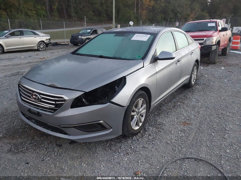 2016 HYUNDAI SONATA SE 5NPE24AF1GH305286
