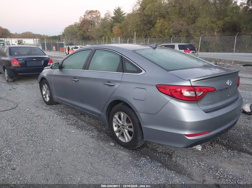 2016 HYUNDAI SONATA SE 5NPE24AF1GH305286
