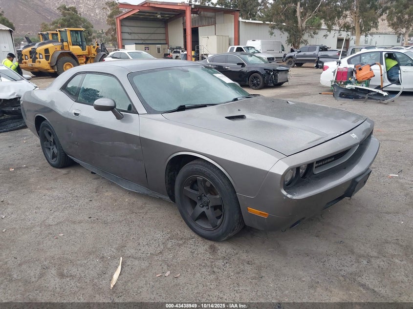 DODGE CHALLENGER SE