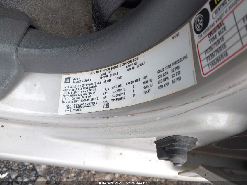 2005 Chevrolet Colorado Ls VIN: 1GCDT136358227657 Lot: 43439051