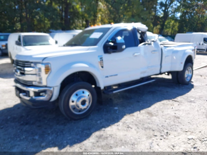 1FT8W4DT5KEG15839 2019 FORD F450 photo no. 2
