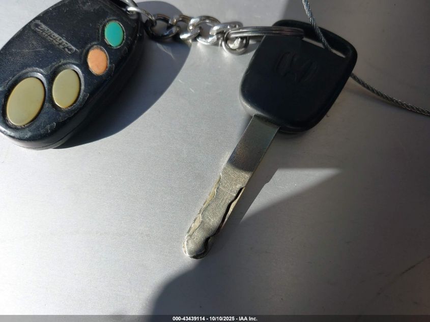 2002 Honda Cr-V Lx VIN: JHLRD684X2C018354 Lot: 43439114