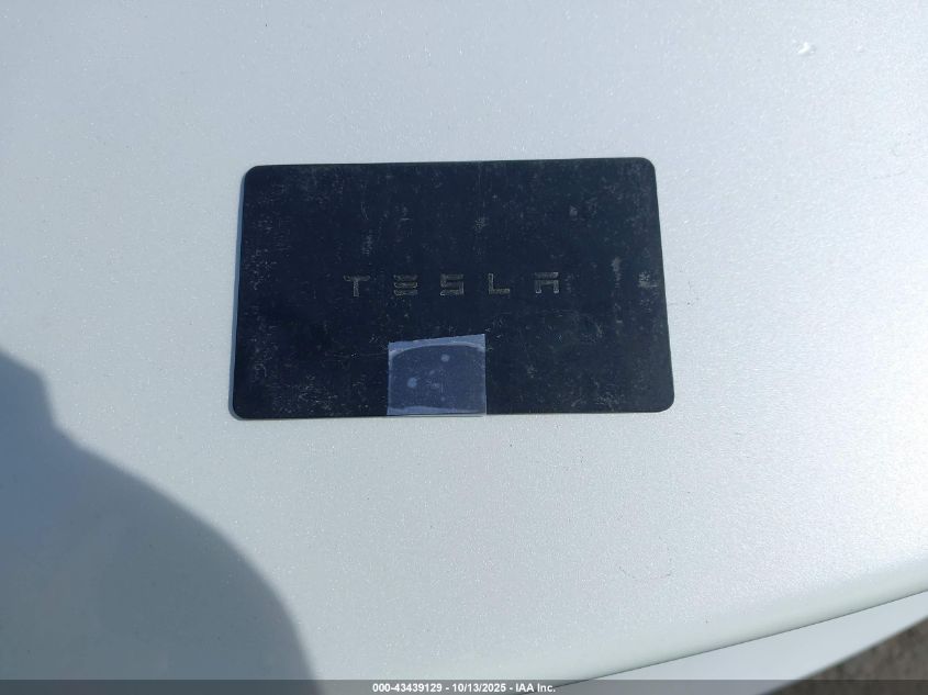 2019 Tesla Model 3 Long Range/Mid Range/Standard Range/Standard Range Plus VIN: 5YJ3E1EA2KF484084 Lot: 43439129