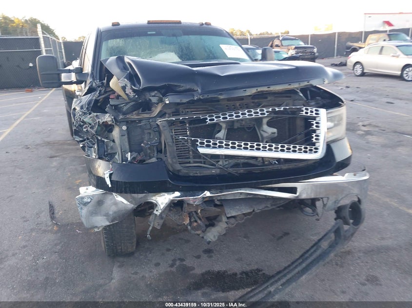 2012 GMC Sierra 3500Hd Denali VIN: 1GT426C89CF210887 Lot: 43439159