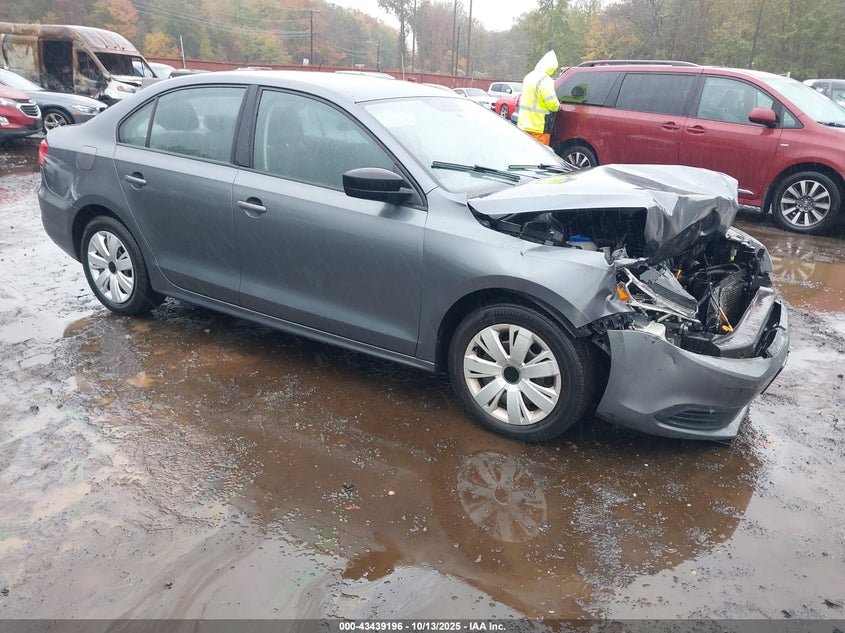 VOLKSWAGEN JETTA 2.0L S