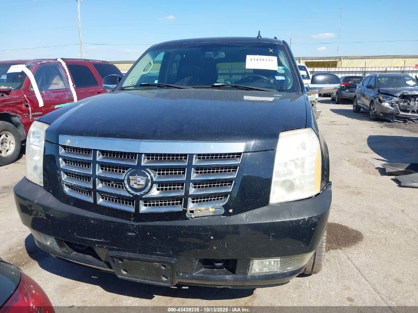 2007 Cadillac Escalade Standard VIN: 1GYEC63857R313417 Lot: 43439335