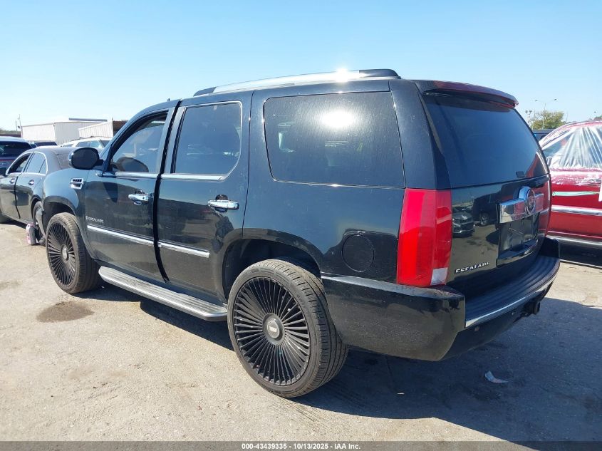 2007 Cadillac Escalade Standard VIN: 1GYEC63857R313417 Lot: 43439335