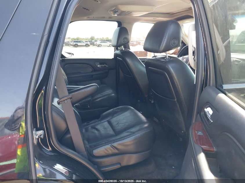 2007 Cadillac Escalade Standard VIN: 1GYEC63857R313417 Lot: 43439335