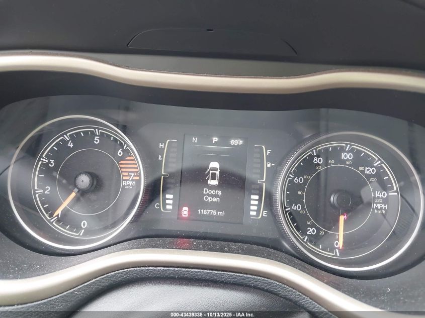 2016 Jeep Cherokee Latitude VIN: 1C4PJMCB8GW221434 Lot: 43439338