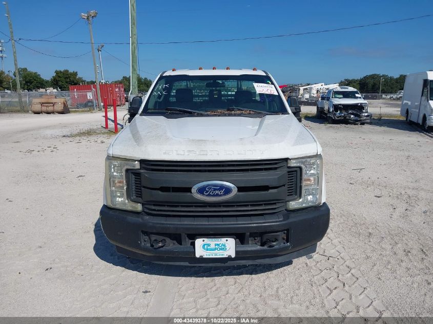 2017 Ford F-350 Chassis Xl VIN: 1FDRF3G64HEC98760 Lot: 43439378