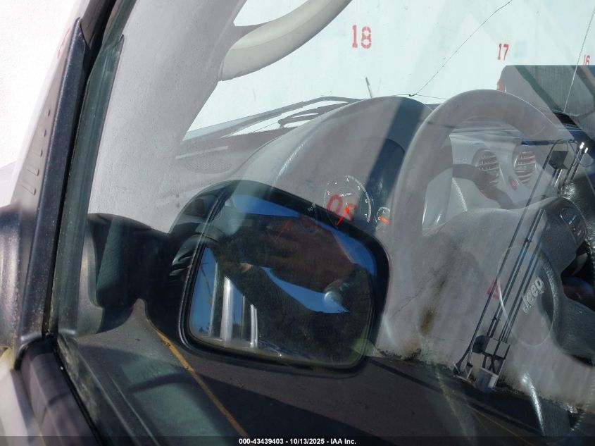 2007 Jeep Liberty Sport VIN: 1J4GL48K27W675899 Lot: 43439403