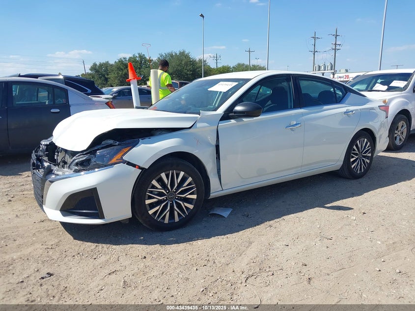 2025 NISSAN ALTIMA SV FWD 1N4BL4DV5SN371924