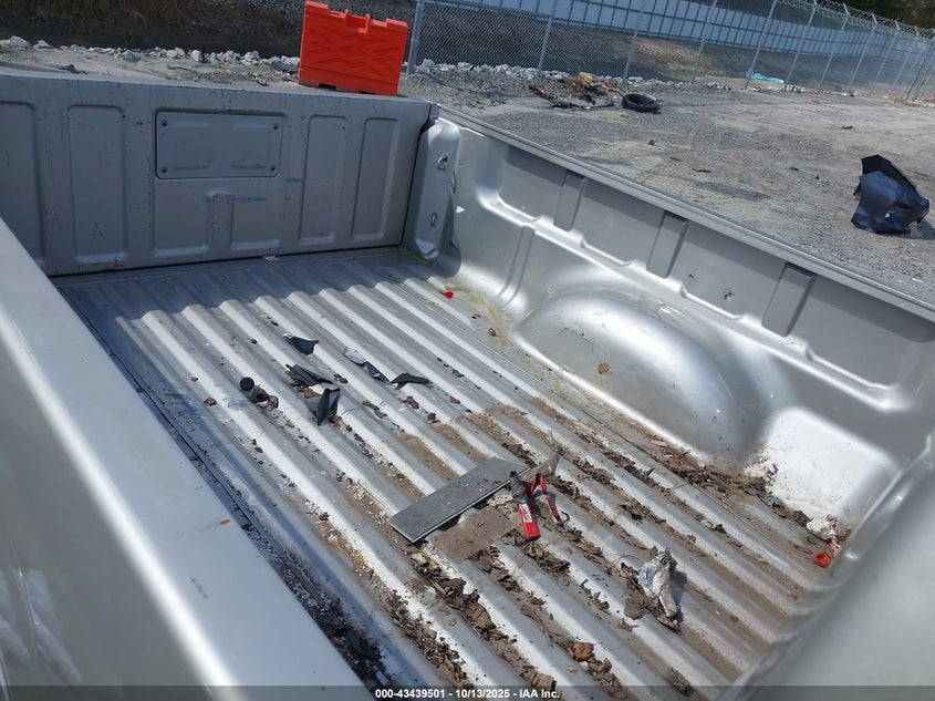 2005 GMC Canyon Sl VIN: 1GTDT148058126592 Lot: 43439501