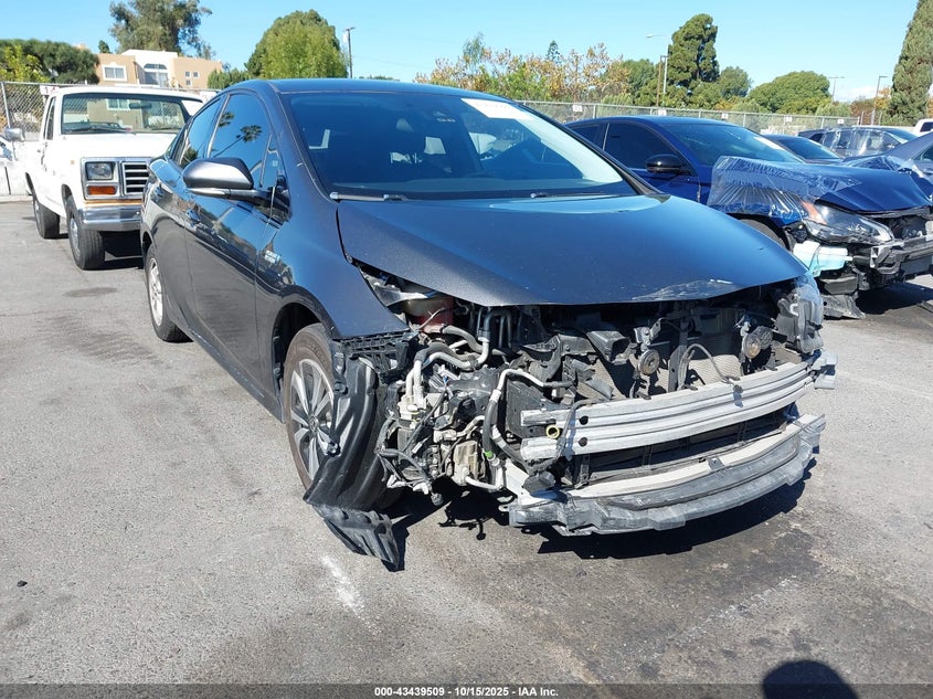 TOYOTA PRIUS PRIME PREMIUM