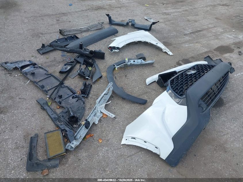 2023 Toyota Corolla Cross L VIN: 7MUAAAAG5PV071937 Lot: 43439632