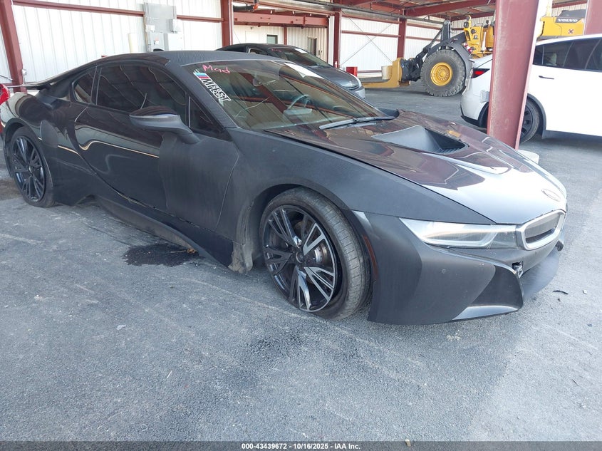 BMW I8