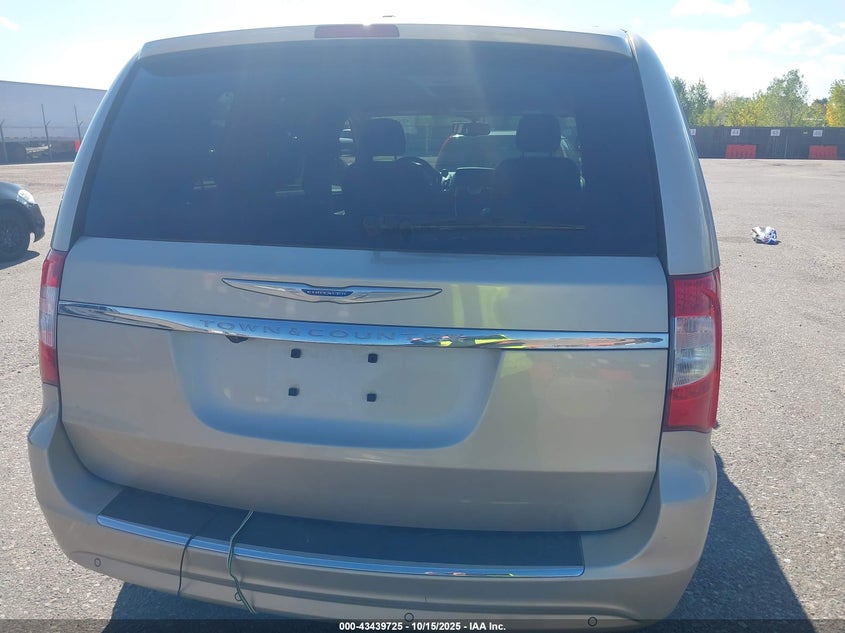 2015 Chrysler Town & Country Touring-L VIN: 2C4RC1CG8FR755277 Lot: 43439725