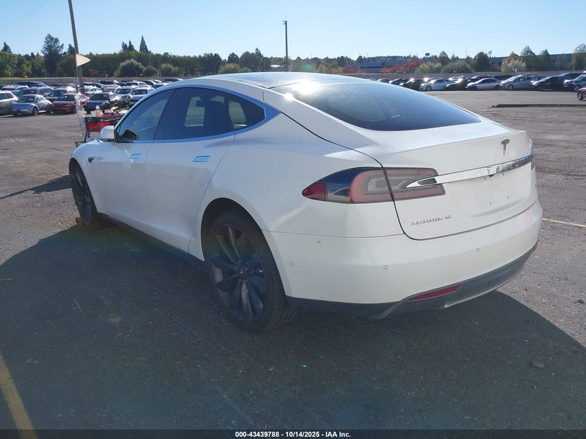 5YJSA1E23FF106815 2015 TESLA MODEL S photo no. 3