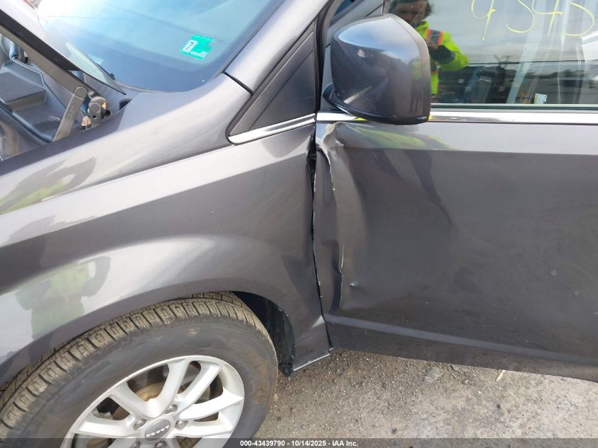 2019 Dodge Grand Caravan Sxt VIN: 2C4RDGCG6KR562300 Lot: 43439790