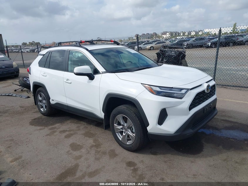 TOYOTA RAV4 HYBRID XLE