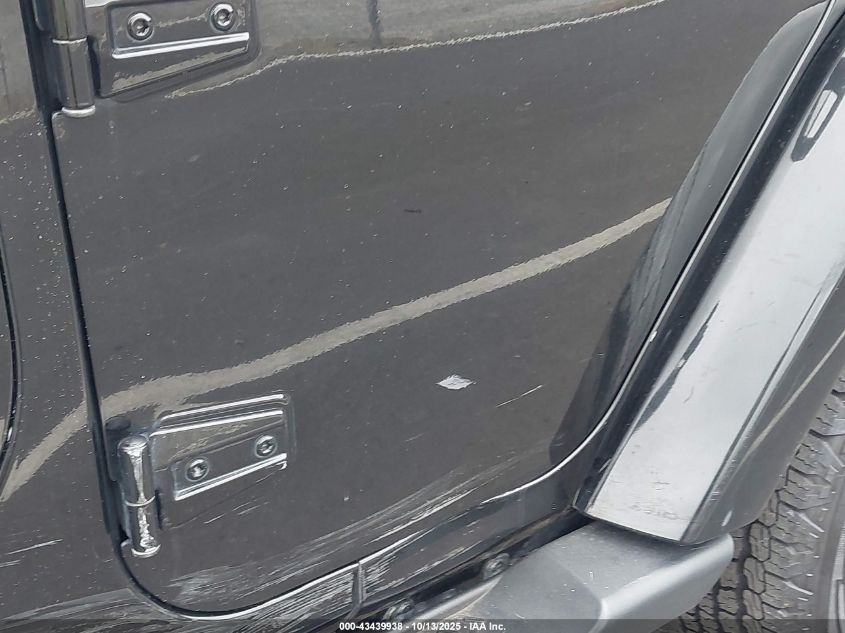 2016 Jeep Wrangler Unlimited Sahara VIN: 1C4BJWEG4GL132699 Lot: 43439938