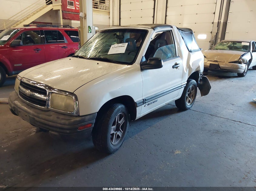 2CNBE18C536948688 2003 CHEVROLET TRACKER photo no. 2