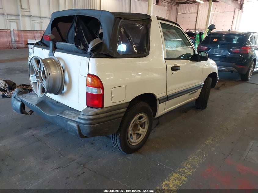 2CNBE18C536948688 2003 CHEVROLET TRACKER photo no. 4