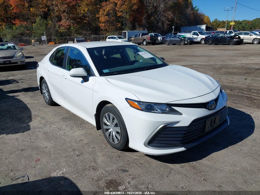 TOYOTA CAMRY HYBRID LE HYBRID