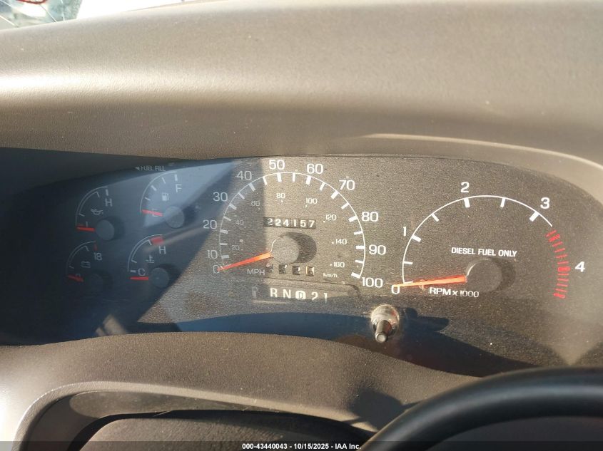 2000 Ford F-250 Lariat/Xl/Xlt VIN: 1FTNX21F0YEA04726 Lot: 43440043