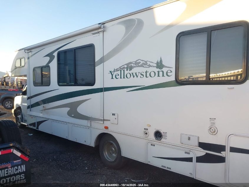 2007 Chevrolet Express Cutaway Work Van VIN: 1GBKG31U171188298 Lot: 43440063