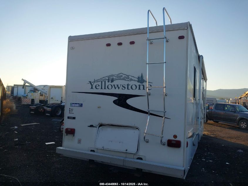 2007 Chevrolet Express Cutaway Work Van VIN: 1GBKG31U171188298 Lot: 43440063